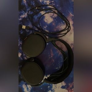 Steelseries artic 7 Bluetooth headset with charging cable